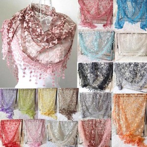 Women Triangle Scarf for Church Prayer Shawl Embroidered Lace Veil Floral Tassel Veils Mantillas for the Church's Pendant Scarve