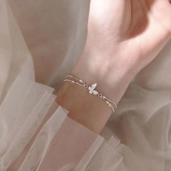 2023 Sweet Shining Zircon Butterfly Bracelet for Women Anti-Allergic Silver Color Color Chain Bling Bracelet with Stamp Gift