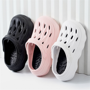 Summer Women Beach Sandals Anti-slip Platform Crocs Clogs Garden Shoes Indoor Outdoor EVA Slippers Rubber Woman Shoes Sandals