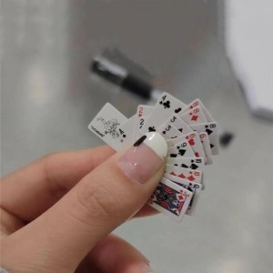 Funny and Cute Mini Card Poker Game Super Small  Gift Travel Toy Prank Props