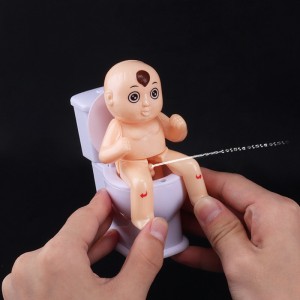 1pcs Novelty Squirt Joke Toy Doll Toilet Pee Cartoon Boy Water Spray Trick Funny Children Tricky Shooting Water Toilet Toys