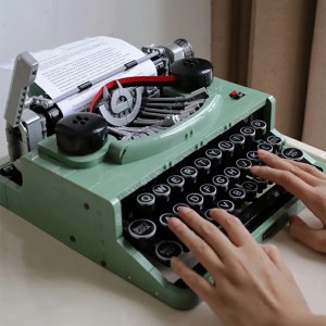 2079 PCS Retro Typewriter Building Blocks Bricks Marking Machine Keyboard 66886 Kids Writing Machine Gift Toy Compatible 21327