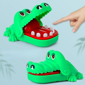 Funny Mini Biting Hand Crocodile with Keychain Novelty Practical Toy Jokes Toys Tricky Crocodile Novelty Practical Fun Toy